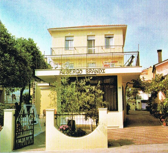 Albergo Villa-Brandi --- Pensione Completa --- เบลลาเรีย-อีเจอา มารีนา ภายนอก รูปภาพ